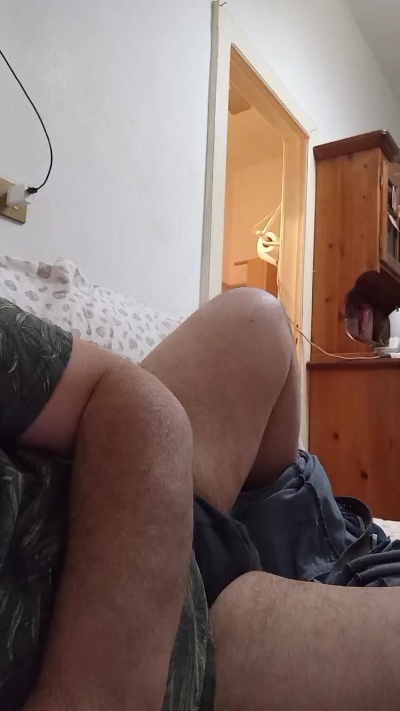 Boscaiolo71 live from Italy