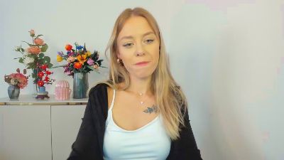 CindyExtasy live from United Kingdom