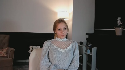 EssieSellner live from Poland