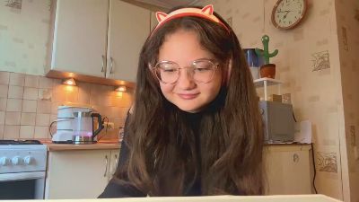 KanishaUyetake live from Serbia