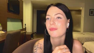 KatheSolheim live from France