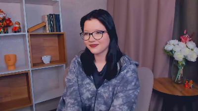 LauraleeSechler live from Serbia