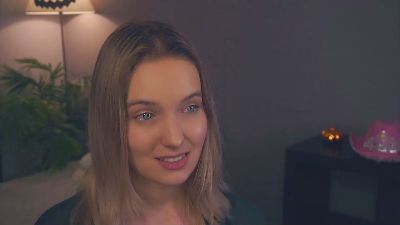 MitzieParonto live from France