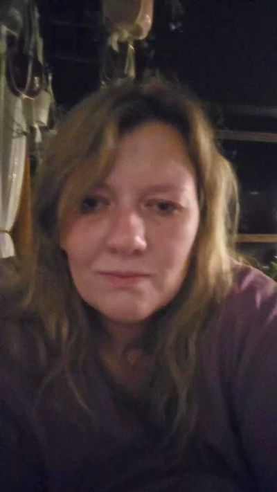 Naturalmomma420 live from Canada