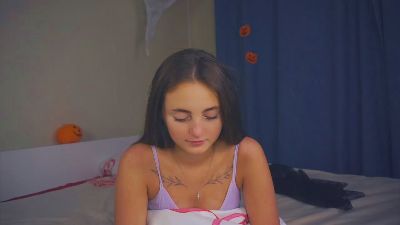 OttilieFairfax live from France