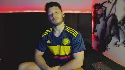 alejandro2x live from Colombia