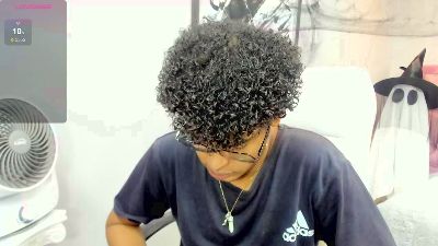 boylittle19cmm live from Colombia