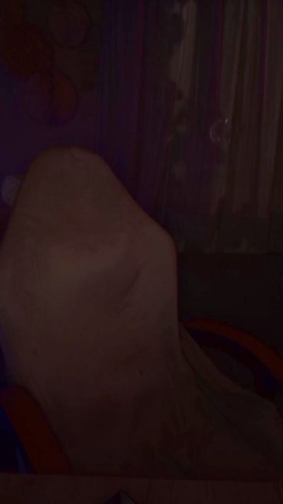 gzandresce33 live from Argentina