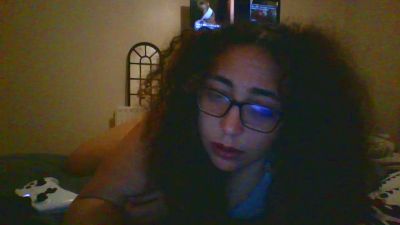 honeybee41 live from United Kingdom