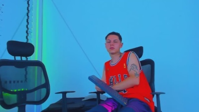 max_williamm live from Colombia