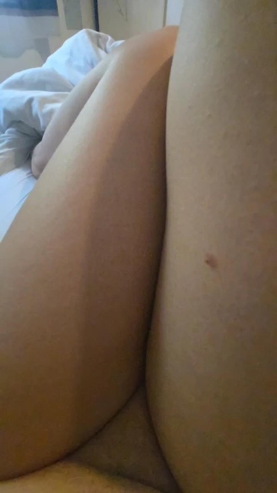 nous2_hot live from France